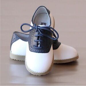 L’Amour Classic Kids' Navy and White Shoes size 11